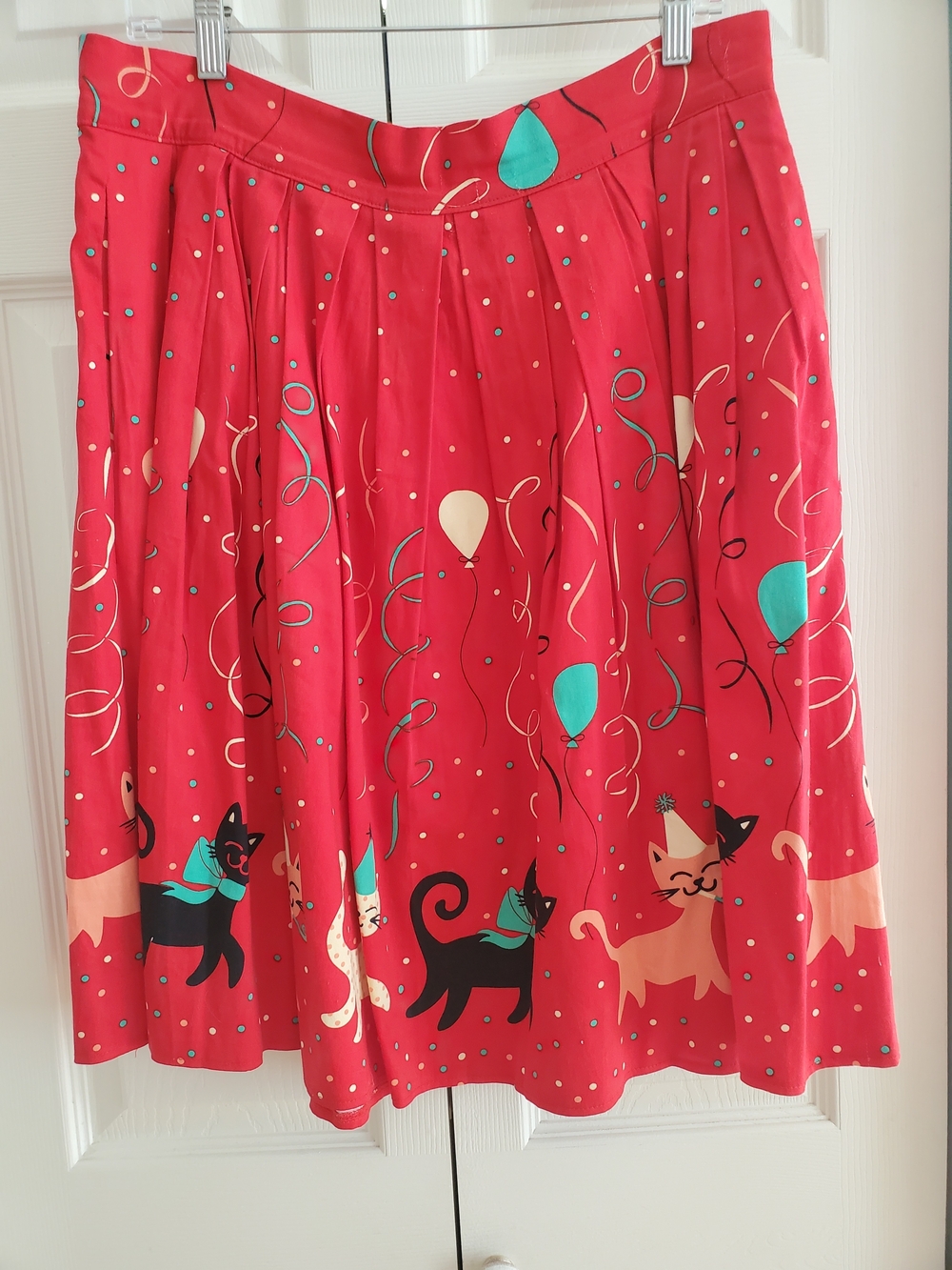 Red Cat-Print Pleated Skirt - Women's